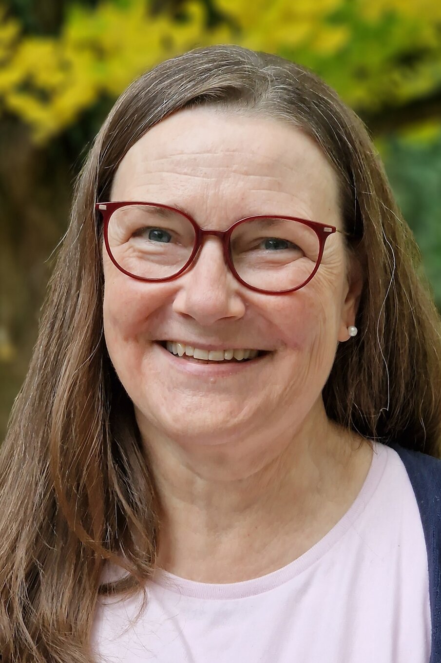 stellvertretende Vorsitzende: Martina Breuer
